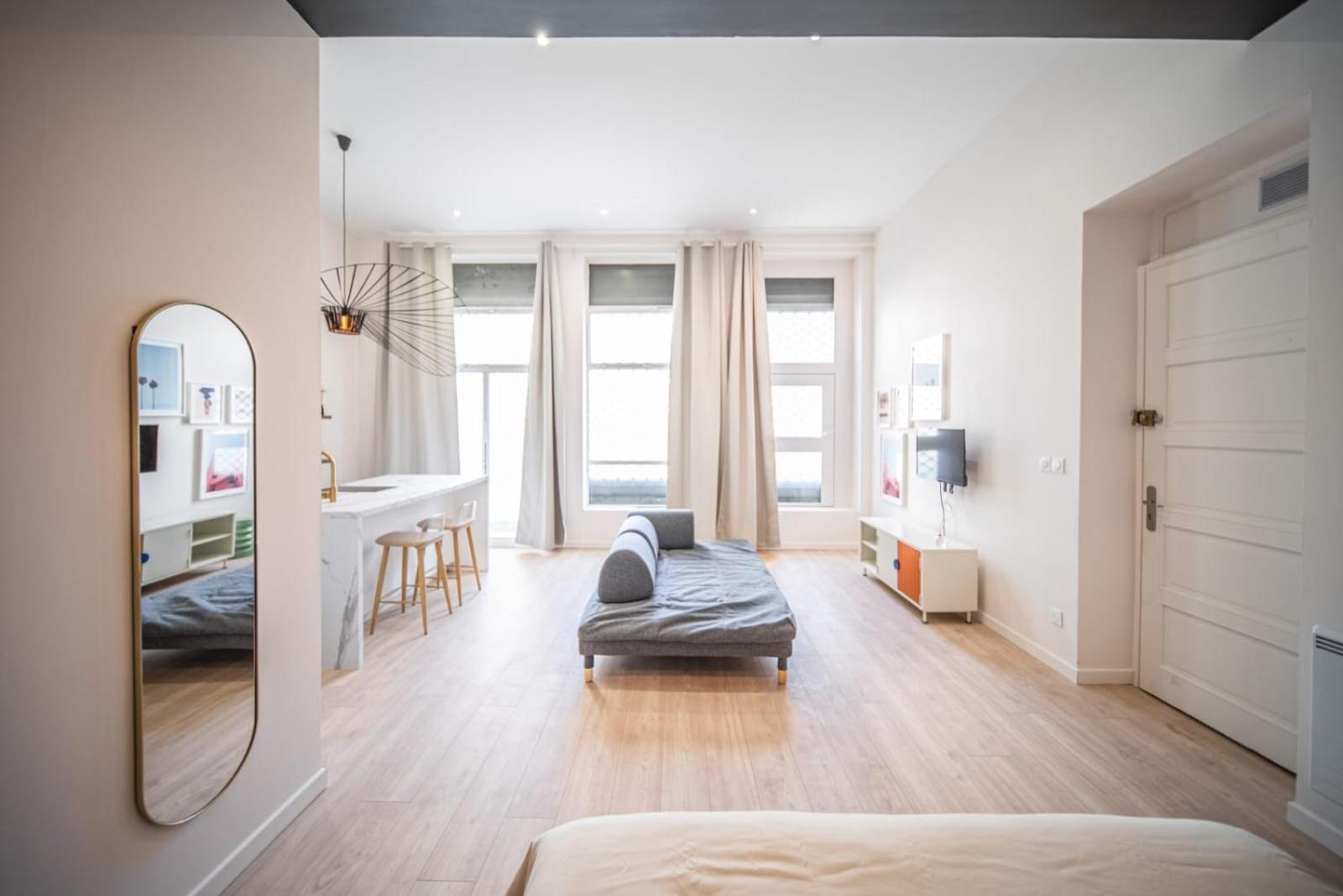 Le Jewell Apartment Лион Екстериор снимка